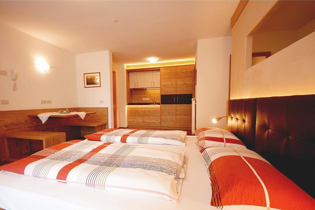 Residence Araldina San Cassiano  Ruang foto