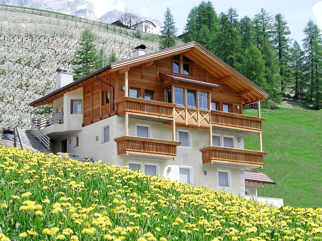 Residence Araldina San Cassiano  Bagian luar foto